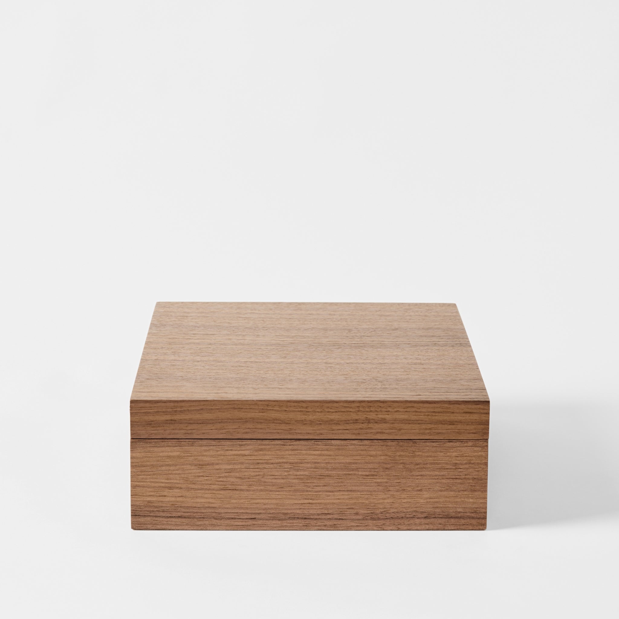 12 Slot Wooden Watch Box with Closed Lid - TAWBURY Grove Collection