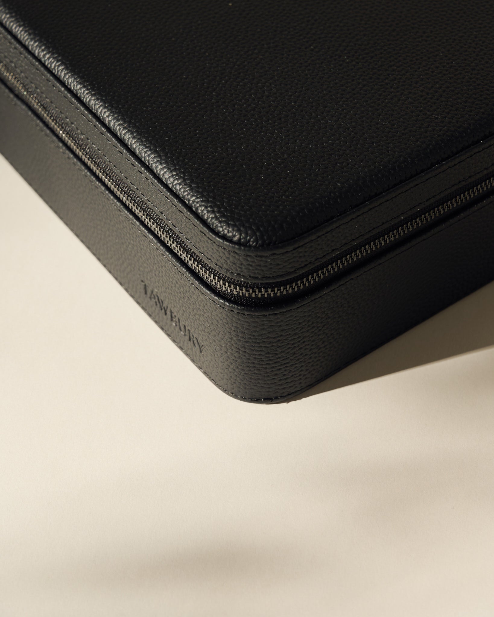 8 Watch Travel Case | Leather Watch Case Black – TAWBURY 8 Watch Travel Case | Leather Watch Case Black – TAWBURY